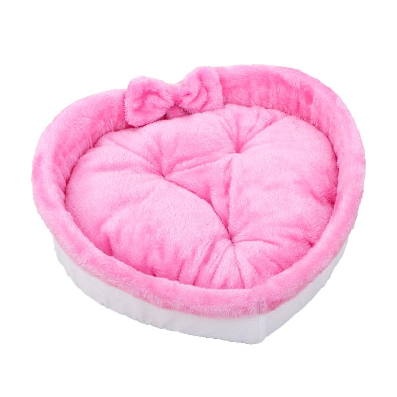 Cute Heart Shaped Cat Bed