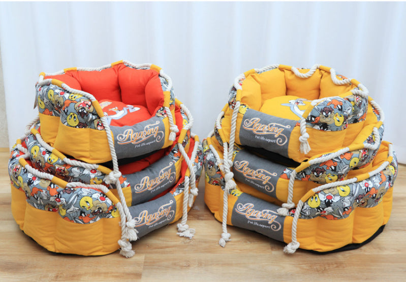 Four Seasons Winter Luxury Dog Bed