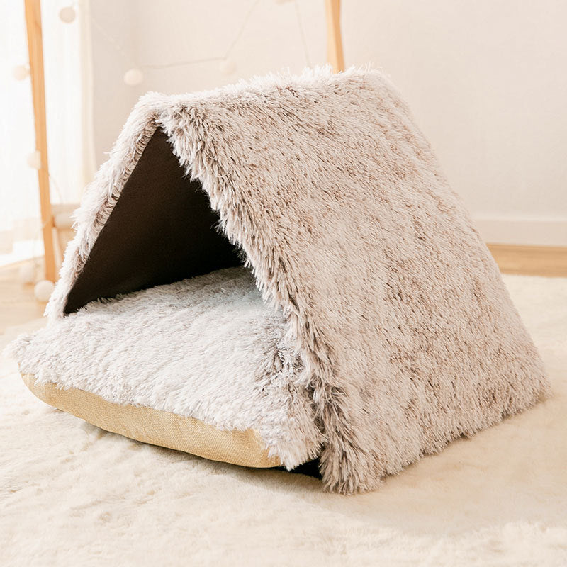Winter Warm Cat Snow House