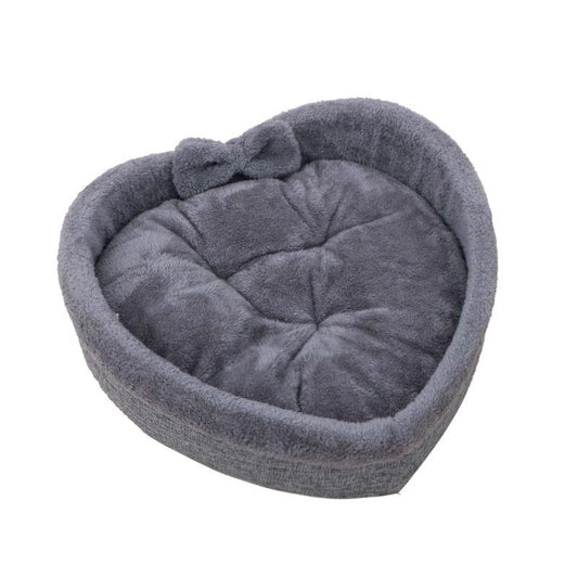 Cute Heart Shaped  Cat Bed
