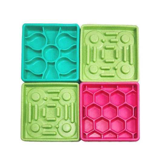 4 in 1 Silicone Pet Licking Mat - The Bark ¡®n¡¯ Paws