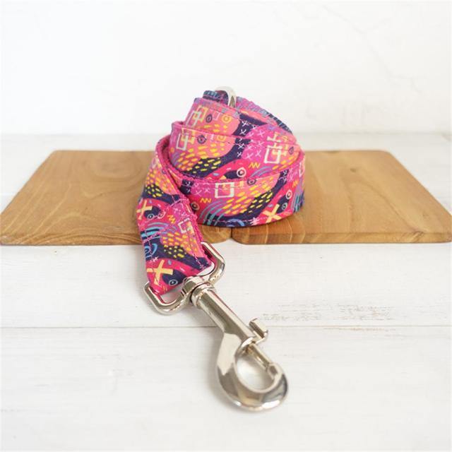 PINK SCRAWL Engraved Dog Collar - Bark ¡®n¡¯ Paws