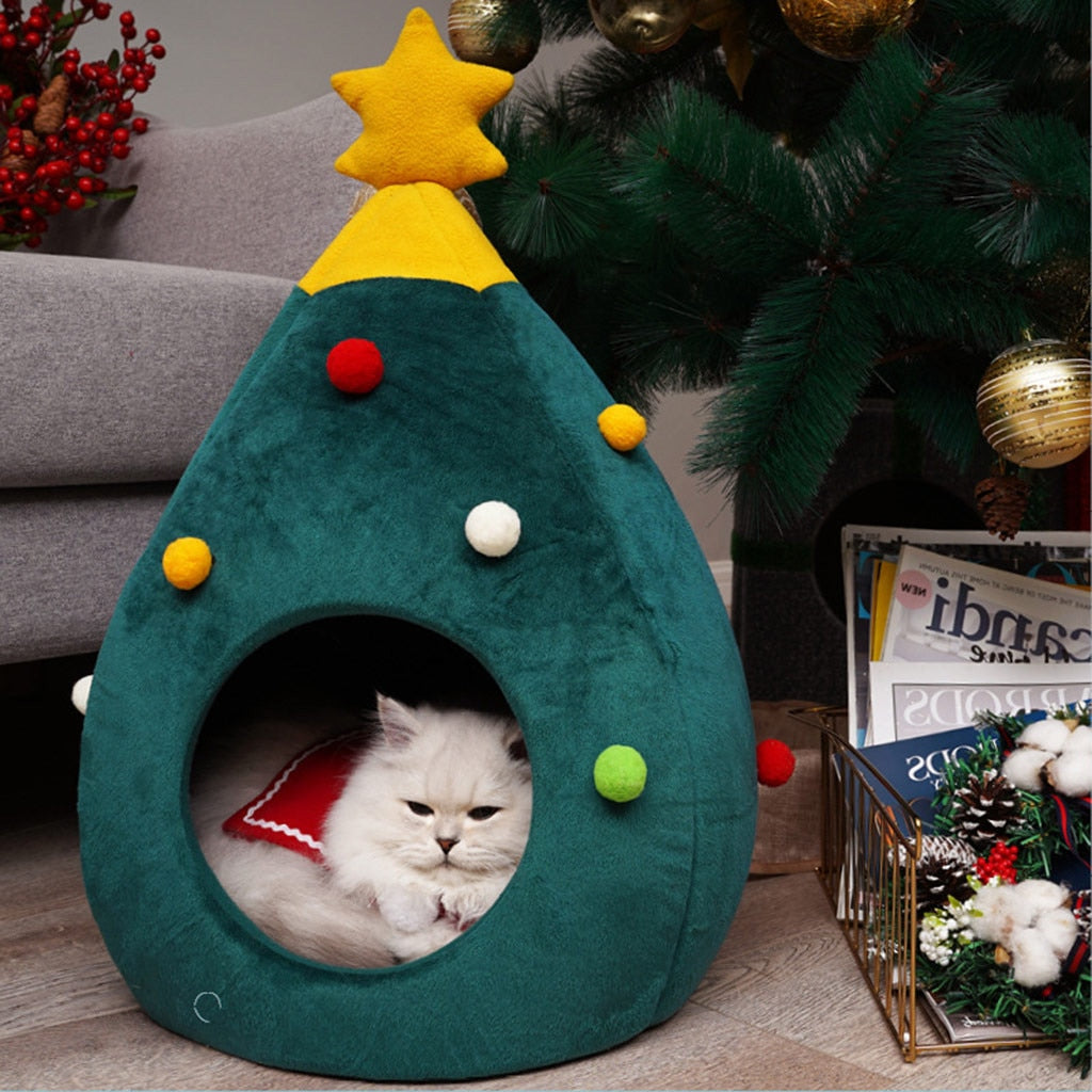 Winter Warm Christmas Tree Cat Sleeping Bed